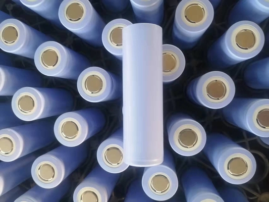 3000mAh 21700 Pin Li Ion có thể sạc lại 3.2V 3.3v 3Ah 21.5 × 70.5mm